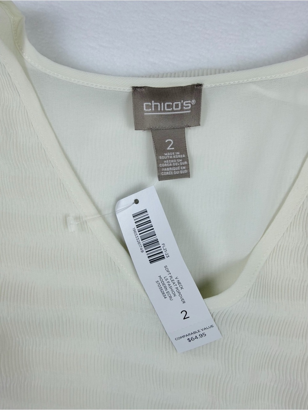 Chico's White V-Neck Long Sleeve Pleated Babydoll Blouse Size 2 / L NWT - Picture 3 of 7